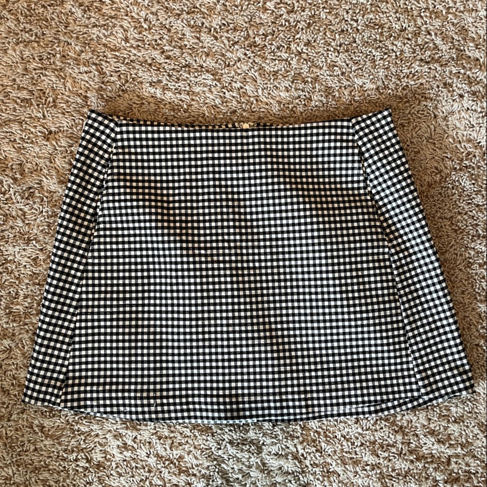 Checkered mini skirt